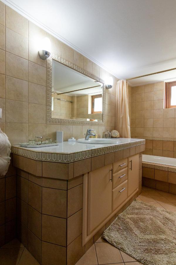 Apartament Katerina & Elia'S Family House Leonídion Zewnętrze zdjęcie